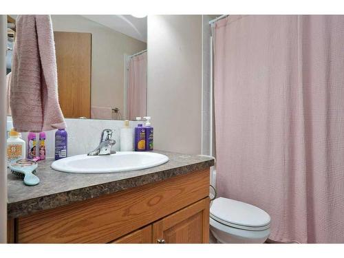 58 Jaspar Crescent, Red Deer, AB - Indoor Photo Showing Bathroom