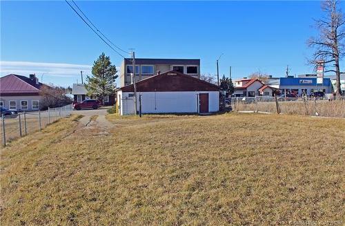 4811 49 Street, Rocky Mountain House, AB 