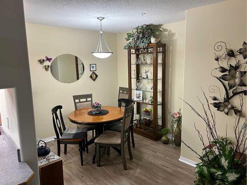 203-18 Averill Street, Red Deer, AB - Indoor Photo Showing Dining Room