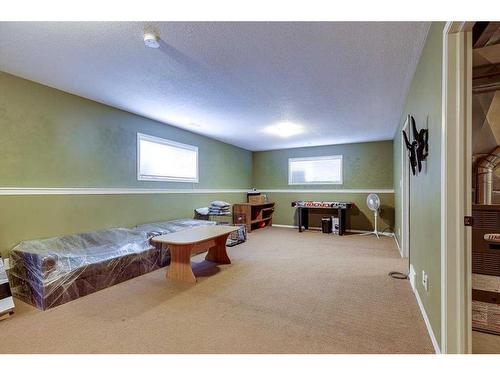 97 Inglewood Drive, Red Deer, AB - Indoor Photo Showing Other Room