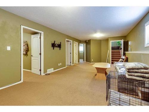 97 Inglewood Drive, Red Deer, AB - Indoor Photo Showing Other Room