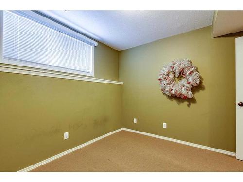 97 Inglewood Drive, Red Deer, AB - Indoor Photo Showing Other Room