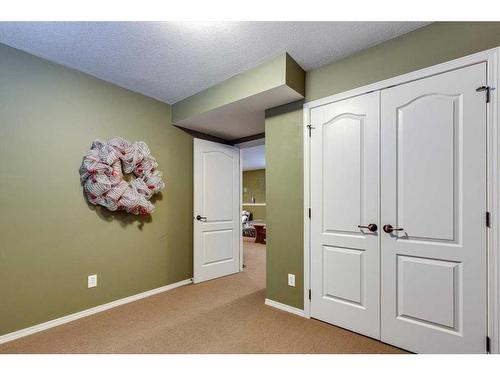 97 Inglewood Drive, Red Deer, AB - Indoor Photo Showing Other Room