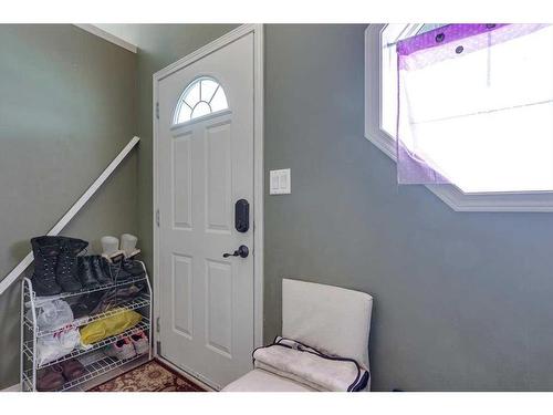 97 Inglewood Drive, Red Deer, AB - Indoor Photo Showing Other Room