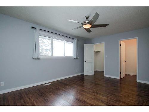 29 Abbott Close, Red Deer, AB - Indoor Photo Showing Other Room