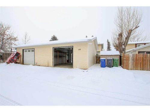 29 Abbott Close, Red Deer, AB - Outdoor