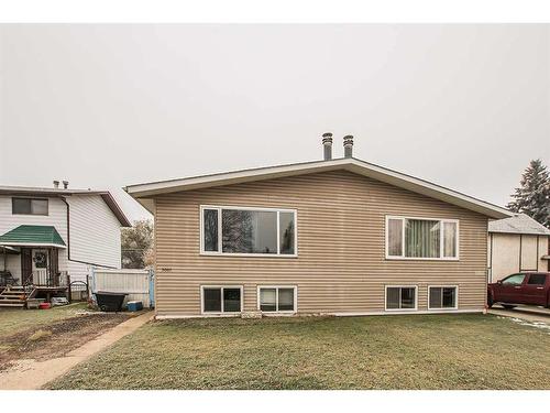 5007 58 Street, Lacombe, AB - Outdoor With Exterior