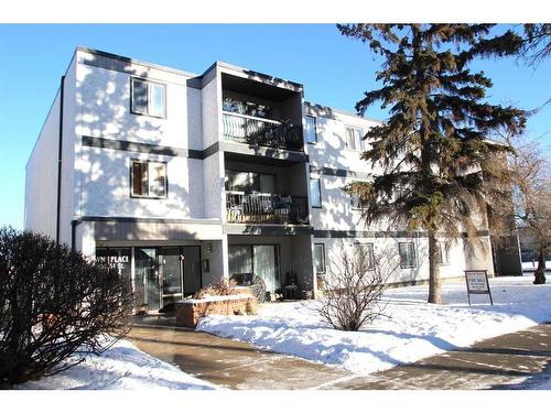 303-4904 54 Street, Red Deer, AB - Outdoor