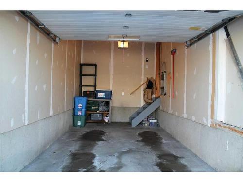 20 Arthur Close, Red Deer, AB - Indoor Photo Showing Garage