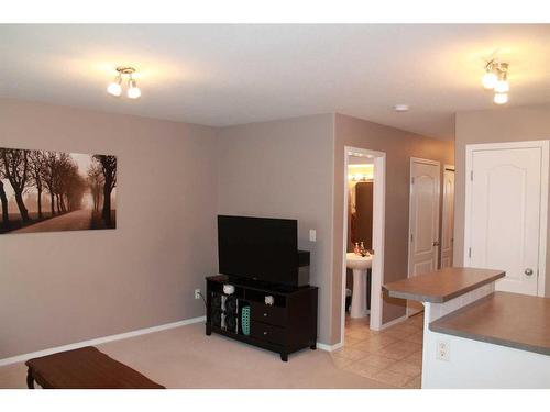 20 Arthur Close, Red Deer, AB - Indoor