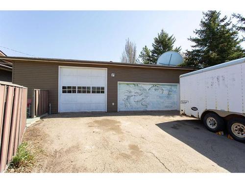 5741 44 Avenue, Lacombe, AB - Outdoor With Exterior