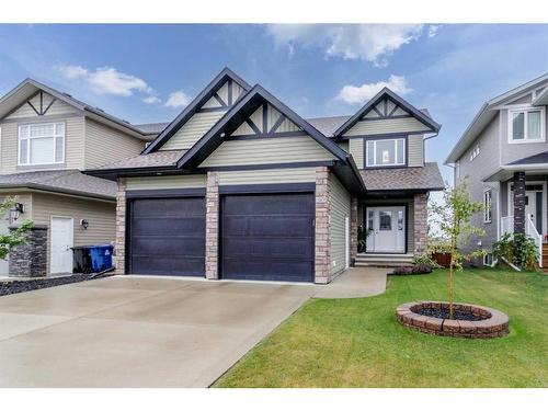 123 Morris Court, Blackfalds, AB - Outdoor With Facade