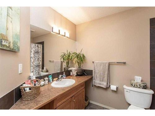 257 Jordan Parkway, Red Deer, AB - Indoor Photo Showing Bathroom