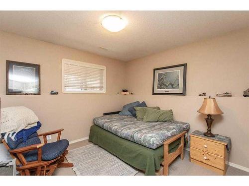 257 Jordan Parkway, Red Deer, AB - Indoor Photo Showing Bedroom