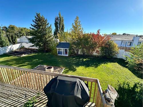 5503 63A Street Close, Ponoka, AB - Outdoor