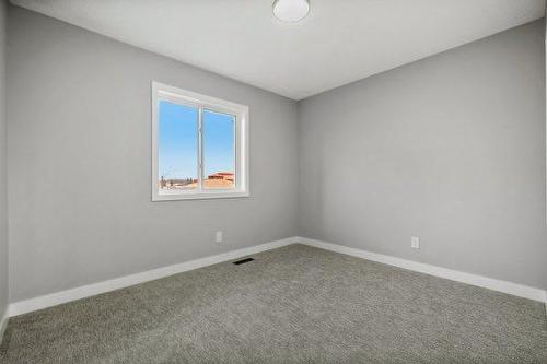 64 Sandringham Close Nw, Calgary, AB - Indoor Photo Showing Other Room