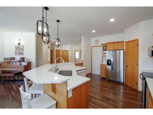 112 Archibald Crescent, Red Deer, AB - Indoor Photo Showing Kitchen With Double Sink