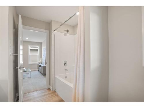 22 Palmer Circle, Blackfalds, AB - Indoor Photo Showing Bathroom