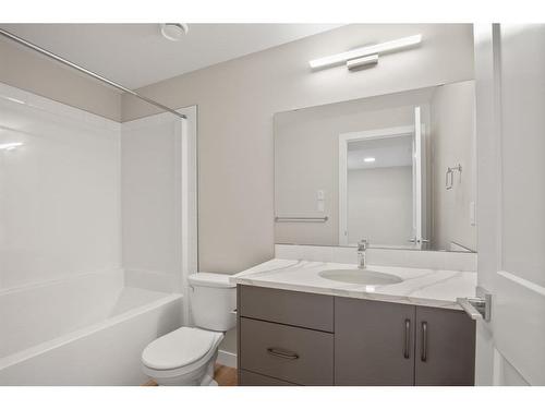 22 Palmer Circle, Blackfalds, AB - Indoor Photo Showing Bathroom