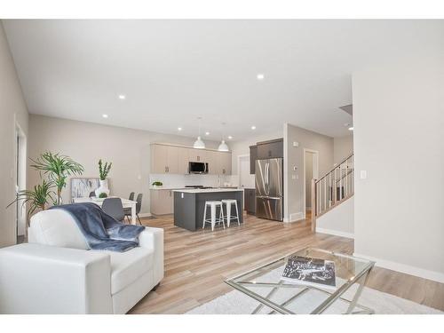 22 Palmer Circle, Blackfalds, AB - Indoor Photo Showing Living Room