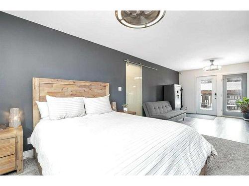 4024 39 Street, Red Deer, AB - Indoor Photo Showing Bedroom