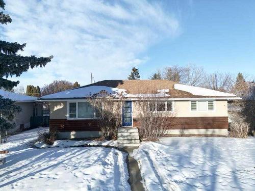 4024 39 Street, Red Deer, AB - Outdoor