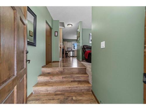 3813 67 St Street, Camrose, AB - Indoor Photo Showing Living Room