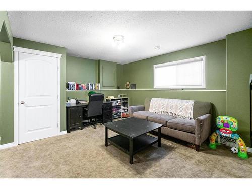 5904 54 Avenue, Camrose, AB - Indoor