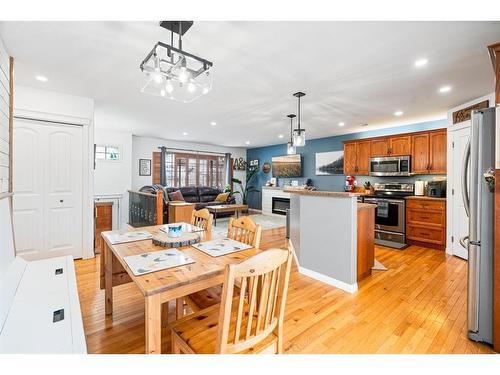 5904 54 Avenue, Camrose, AB - Indoor Photo Showing Kitchen