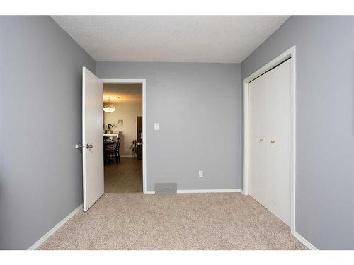 12 Richards Close, Red Deer, AB - Indoor