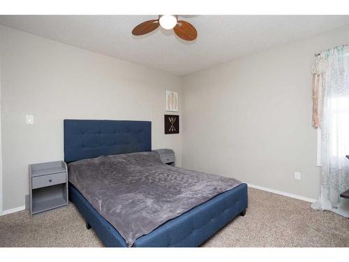 12 Richards Close, Red Deer, AB - Indoor Photo Showing Bedroom