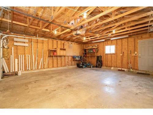 12 Richards Close, Red Deer, AB - Indoor Photo Showing Garage