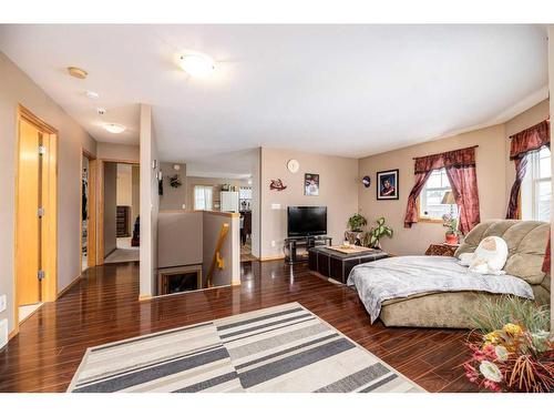 625 Lancaster Drive, Red Deer, AB - Indoor Photo Showing Bedroom