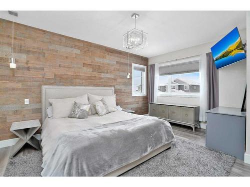 110 Lalor Drive, Red Deer, AB - Indoor Photo Showing Bedroom