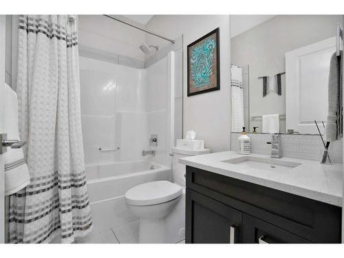 110 Lalor Drive, Red Deer, AB - Indoor Photo Showing Bathroom