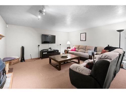 3807 64 Street, Stettler, AB - Indoor Photo Showing Living Room