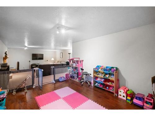 3807 64 Street, Stettler, AB - Indoor Photo Showing Other Room