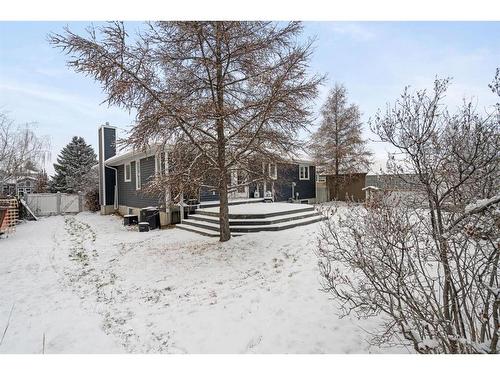 3807 64 Street, Stettler, AB - Outdoor