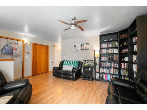 3807 64 Street, Stettler, AB - Indoor