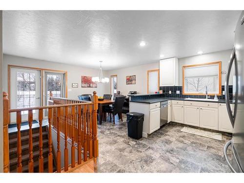 3807 64 Street, Stettler, AB - Indoor