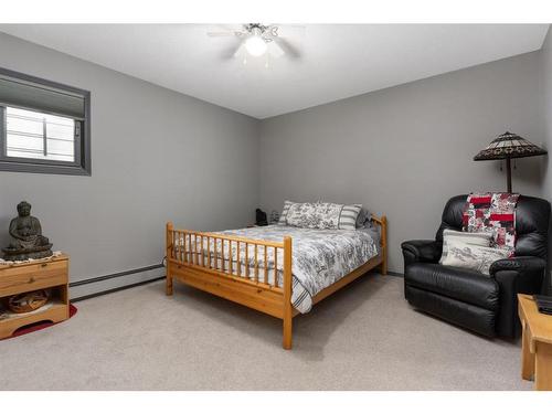 B-4821 54 Street, Camrose, AB - Indoor Photo Showing Bedroom