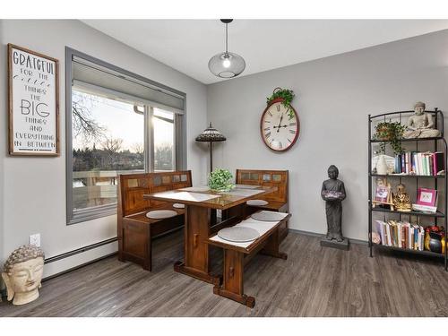 B-4821 54 Street, Camrose, AB - Indoor Photo Showing Dining Room