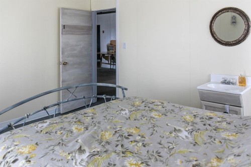 4919 50 Avenue, Czar, AB 