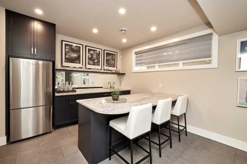 233 Rowmont Drive Nw, Calgary, AB - Indoor