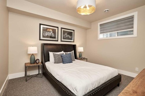 233 Rowmont Drive Nw, Calgary, AB - Indoor Photo Showing Bedroom