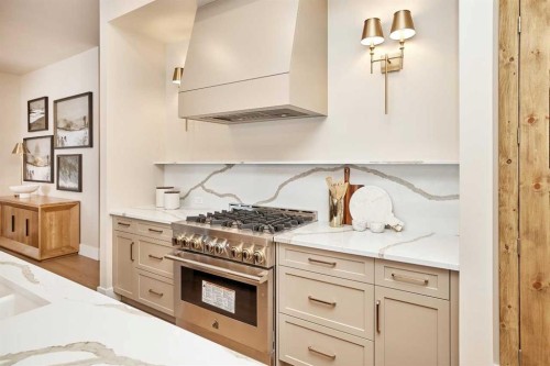 233 Rowmont Drive Nw, Calgary, AB - Indoor Photo Showing Kitchen