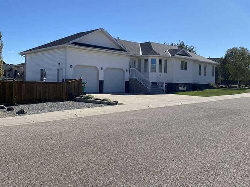 133 Rivermont Crescent West, Lethbridge, AB - Outdoor