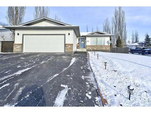 4702 52 Avenue, Clive, AB - Outdoor