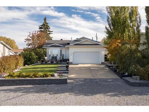 106 Abbey Street, Bittern Lake, AB - Outdoor