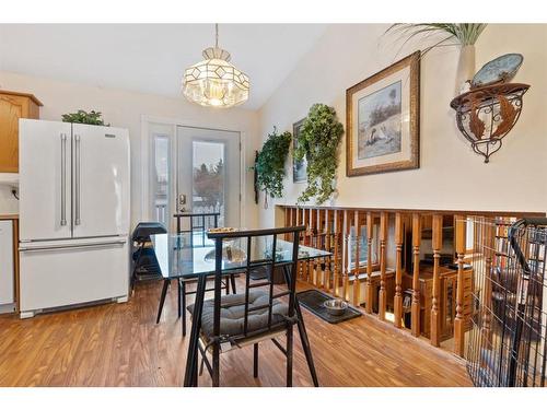 106 Abbey Street, Bittern Lake, AB - Indoor Photo Showing Dining Room